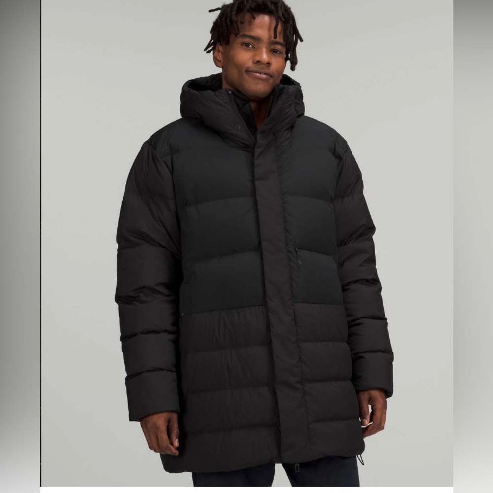 Mens Lululemon puffer Down Jacket - black - size medium - excellent condition